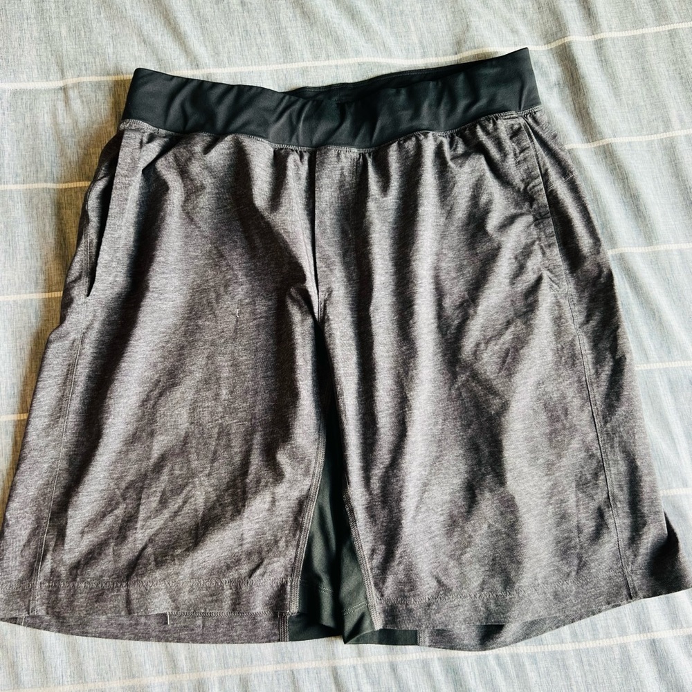 Mens lululemon athletic shorts